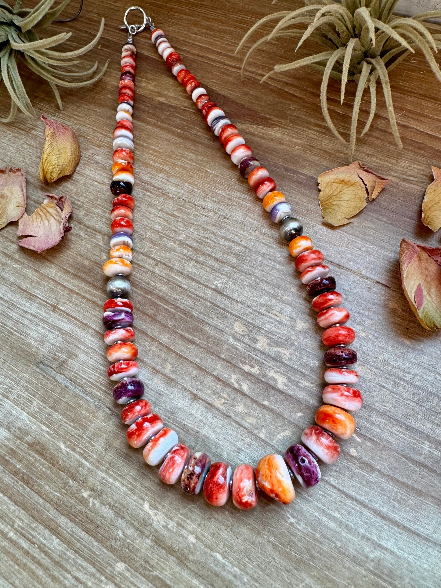 BE BOLD - 22-Inch Spiny Oyster & Wampum Statement Necklace with Sterling Silver Pearls